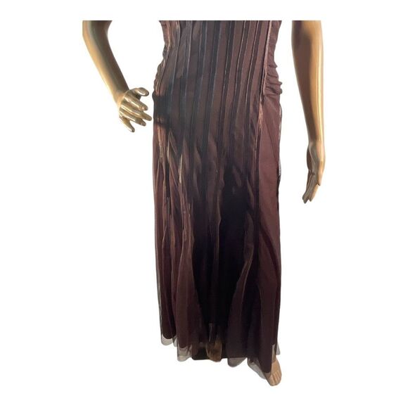 KM COLLECTIONS Women’s Brown Spaghetti Sleeves Maxi Dress Size 10 - Picture 2 of 14
